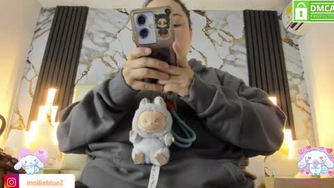 Hey Guys  Im Mollie online show from February 2025 12:06:02 PM