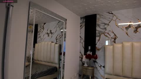 Hey Guys  Im Mollie online show from September 2025 12:05:01 PM