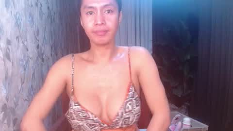 molly online show from February 2026 09:40:01 PM