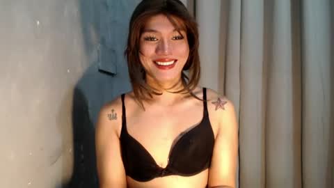 Molly online show from July 2026 02:16:01 PM