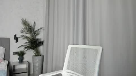 Snapshot of molly_555 chatting on October 2025 03:07:02 AM Sima online show from October 2025 03:07:02 AM