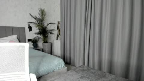 Snapshot of molly_555 chatting on December 2025 10:45:02 AM Sima online show from December 2025 10:45:02 AM