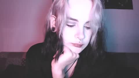 Molly Crow online show from February 2025 12:03:01 AM