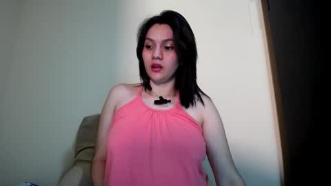 Snapshot of molly_fragance chatting on October 2025 07:11:01 PM Molly online show from October 2025 07:11:01 PM