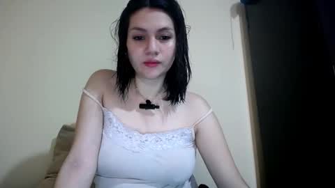 Snapshot of molly_fragance chatting on October 2025 05:55:01 PM Molly online show from October 2025 05:55:01 PM