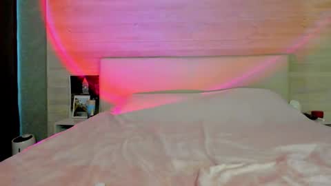 Molly Hunt online show from February 2026 04:24:01 AM