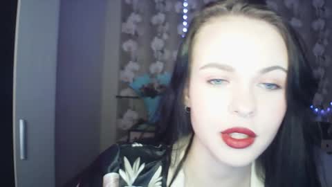 molly kinkli online show from May 2026 11:48:02 AM