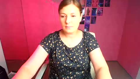 Molly online show from July 2026 11:40:01 AM