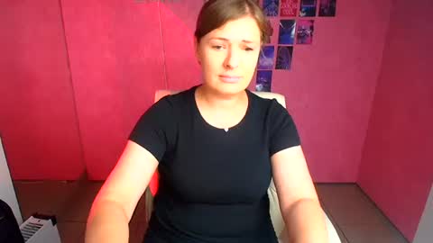 Molly online show from July 2026 03:47:01 PM