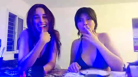 Molly Pop online show from February 2025 07:00:02 AM