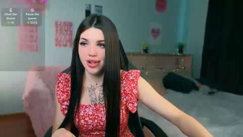 Molly online show from July 2026 10:39:01 AM