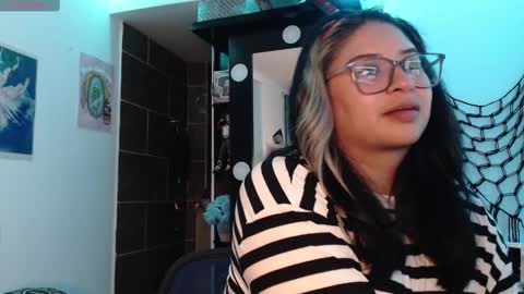 Molly online show from October 2025 07:03:02 AM