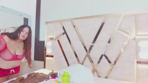 Yuli online show from October 2025 01:52:02 AM