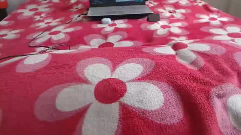 Molly And Brad online show from December 2025 07:10:01 PM