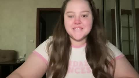 Snapshot of mollyas chatting on September 2025 04:49:02 AM Alice online show from September 2025 04:49:02 AM