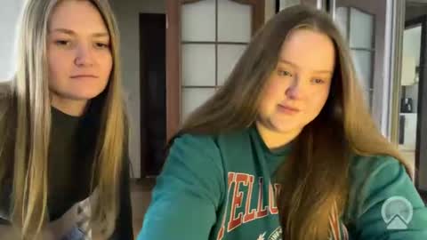 Snapshot of mollyas chatting on March 2026 01:55:01 PM Alice online show from March 2026 01:55:01 PM