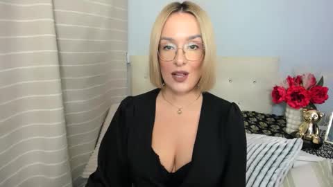 Snapshot of mollycrazy chatting on October 2025 06:47:01 PM MollyCrazy online show from October 2025 06:47:01 PM