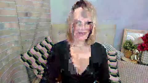 Snapshot of mollycrazy chatting on February 2026 05:31:01 PM MollyCrazy online show from February 2026 05:31:01 PM