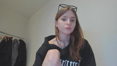 Snapshot of mollydangerous chatting on February 2025 07:48:02 PM Taisha online show from February 2025 07:48:02 PM