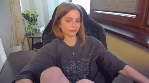 Snapshot of mollydangerous chatting on February 2026 10:19:02 AM Taisha online show from February 2026 10:19:02 AM