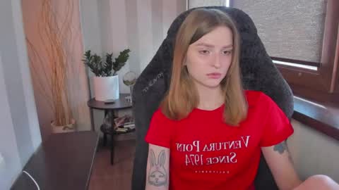 Snapshot of mollydangerous chatting on May 2026 10:45:01 AM Taisha online show from May 2026 10:45:01 AM