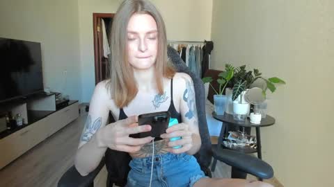 Snapshot of mollydangerous chatting on May 2026 02:55:02 PM Taisha online show from May 2026 02:55:02 PM