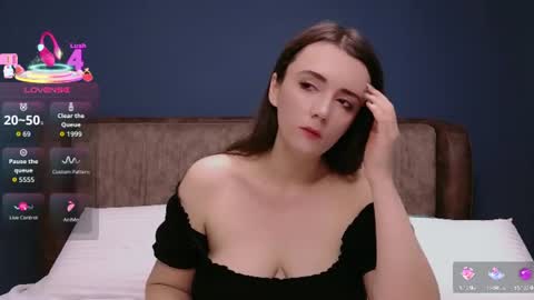Molly online show from July 2026 01:58:33 AM