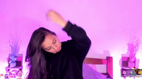 New girl Emily Valentina  Michelle online show from January 2025 12:17:01 AM