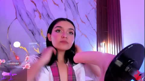 Snapshot of mollylewis18 chatting on March 2026 10:16:01 PM New girl Emily Valentina Michelle online show from March 2026 10:16:01 PM