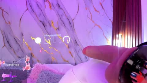 Snapshot of mollylewis18 chatting on April 2026 02:27:02 AM New girl Emily Valentina Michelle online show from April 2026 02:27:02 AM
