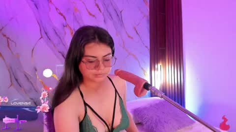 Snapshot of mollylewis18 chatting on May 2026 03:08:01 PM New girl Emily Valentina Michelle online show from May 2026 03:08:01 PM