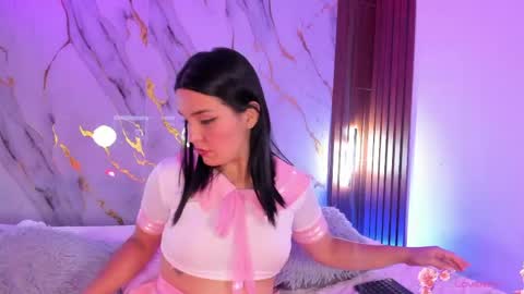 Snapshot of mollylewis18 chatting on May 2026 12:41:01 AM New girl Emily Valentina Michelle online show from May 2026 12:41:01 AM