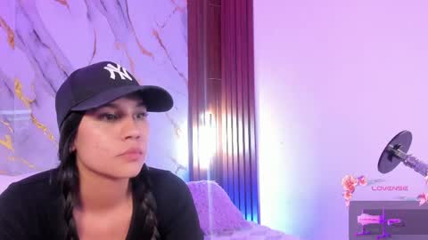 Snapshot of mollylewis18 chatting on May 2026 01:56:01 AM New girl Emily Valentina Michelle online show from May 2026 01:56:01 AM