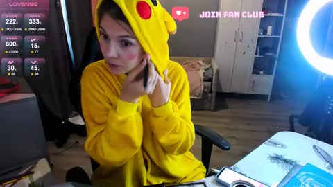 Snapshot of mollylollipop20 chatting on September 2025 03:29:01 AM KIRA online show from September 2025 03:29:01 AM