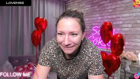 hi im Molly heregreat boobs big heart  warm pussy  online show from February 2025 01:03:01 AM