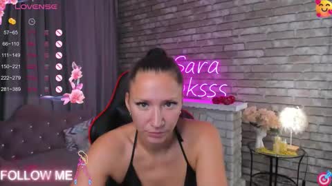 hi im Molly heregreat boobs big heart  warm pussy  online show from September 2025 01:32:02 AM