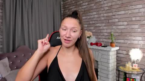 hi im Molly heregreat boobs big heart  warm pussy  online show from March 2026 01:21:01 AM