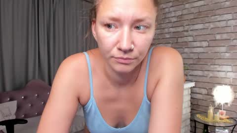 hi im Molly heregreat boobs big heart  warm pussy  online show from May 2026 12:49:01 AM