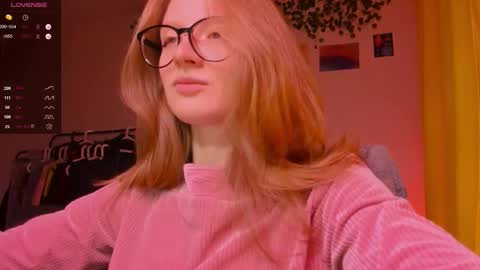 Snapshot of mollytucker chatting on December 2025 03:51:01 PM mollytucker online show from December 2025 03:51:01 PM