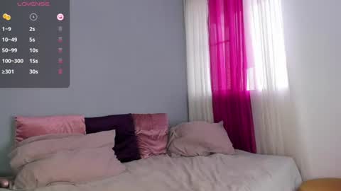 Molly online show from July 2026 01:59:01 PM