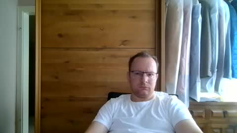 molnarzsolt online show from October 2025 09:22:02 AM