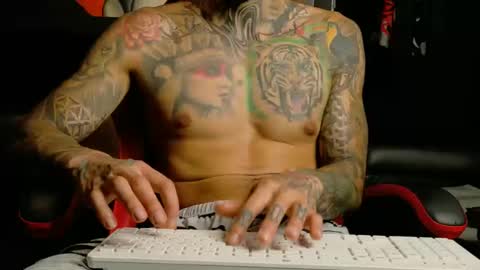 Molotov online show from November 2025 01:49:02 AM