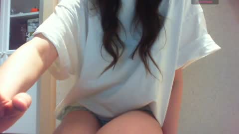 Snapshot of momentbeforedown chatting on December 2024 09:09:02 PM Hailey online show from December 2024 09:09:02 PM