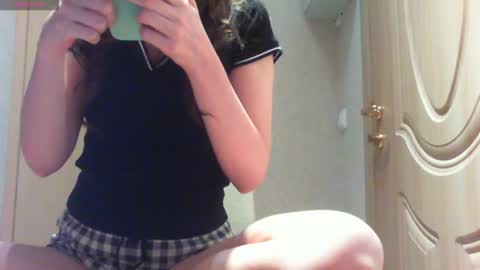 Hailey online show from November 2025 12:49:01 AM