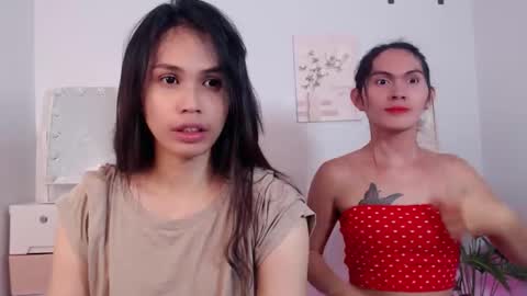 MOMIKHEM online show from October 2025 11:54:01 AM