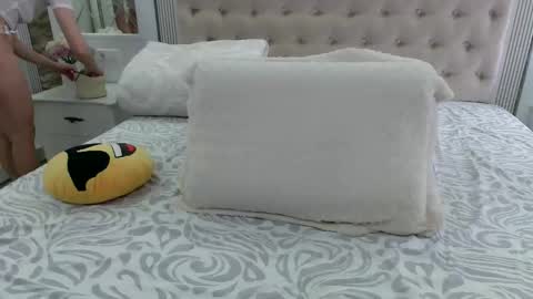 Amy online show from May 2026 05:49:01 AM
