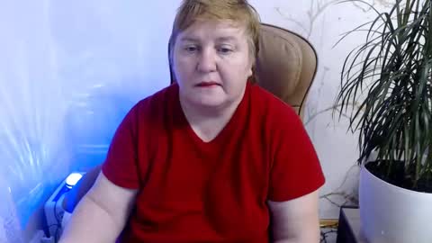 Snapshot of mommy99x chatting on December 2024 06:21:01 PM Mommy99X online show from December 2024 06:21:01 PM