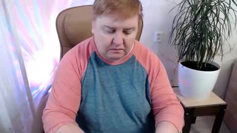 Snapshot of mommy99x chatting on December 2024 07:37:02 AM Mommy99X online show from December 2024 07:37:02 AM