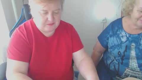 Snapshot of mommy99x chatting on March 2025 10:45:01 AM Mommy99X online show from March 2025 10:45:01 AM