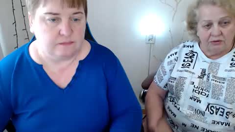 Snapshot of mommy99x chatting on March 2025 10:35:01 AM Mommy99X online show from March 2025 10:35:01 AM